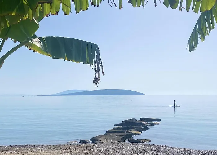 Plaka 16 - 'the Cave' - Drepano, Nafplio *